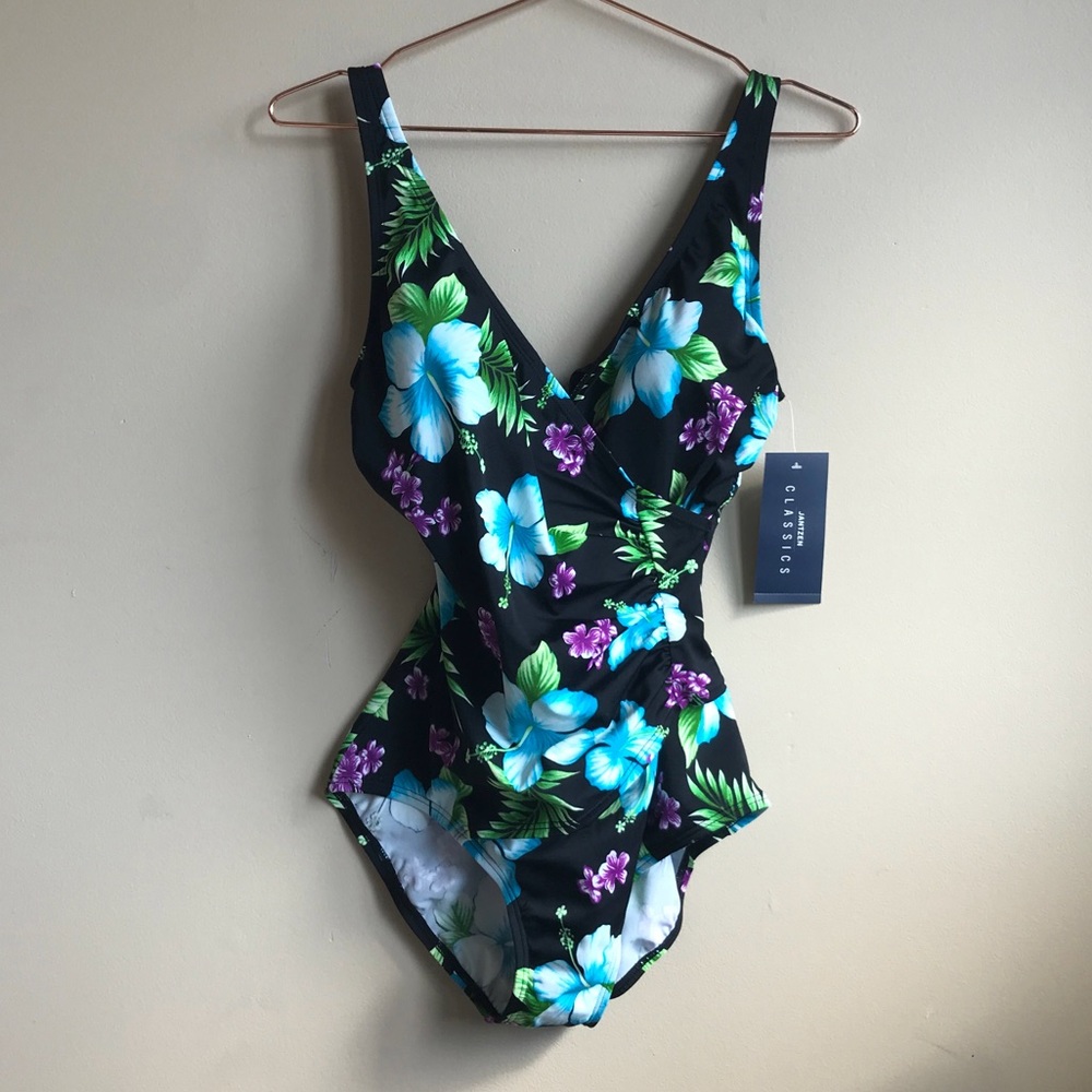 Jantzen | NWT One Piece Swimsuit